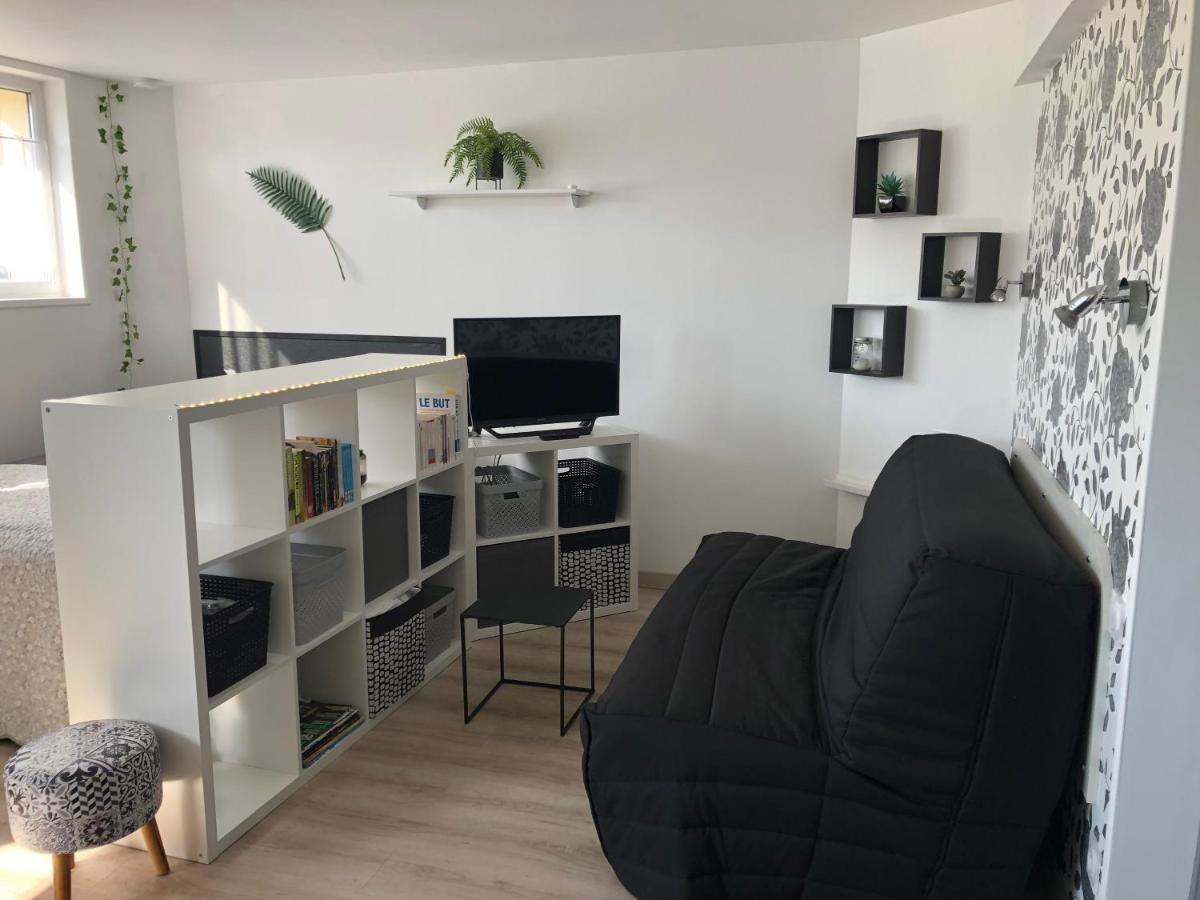 Ferienwohnung Le Clemenceau Péronne Exterior foto