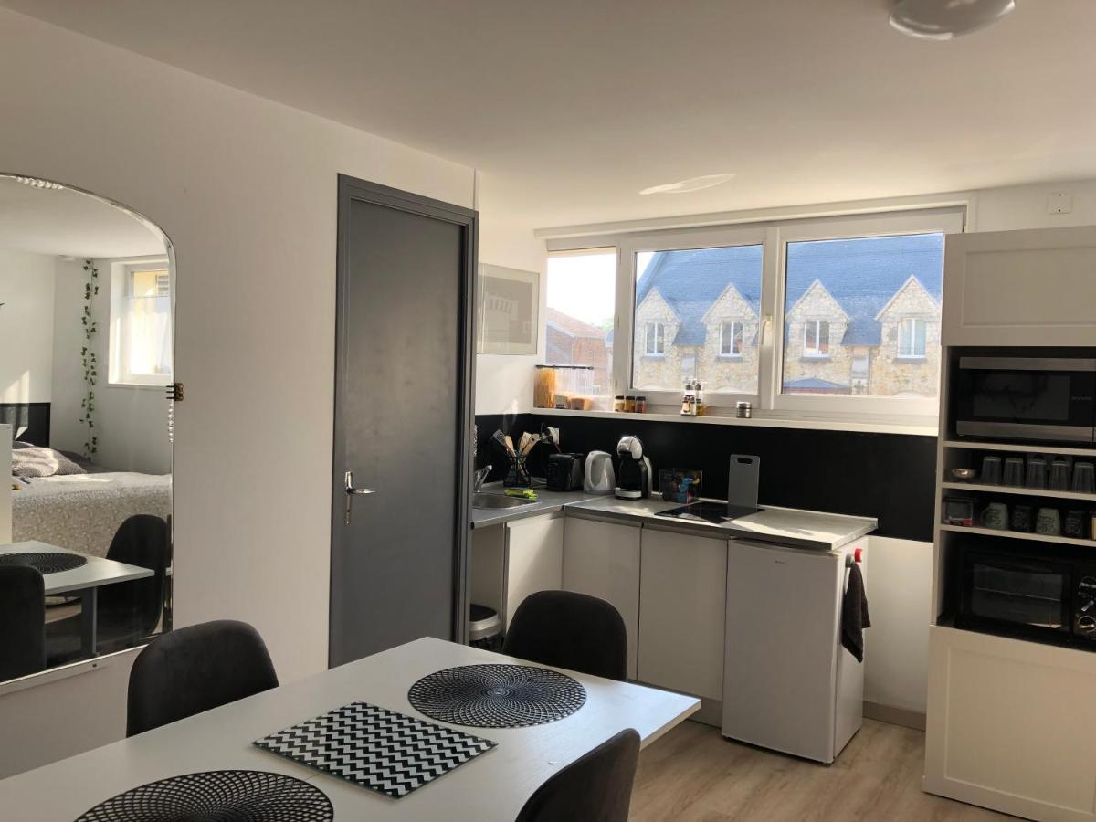 Ferienwohnung Le Clemenceau Péronne Exterior foto